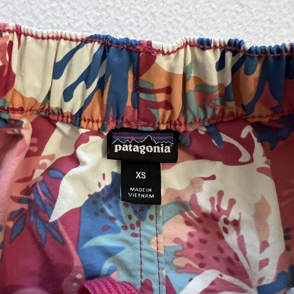 Patagonia Women Floral Wild Waratah Reef Pink Nylon Barely Baggies 2.5 Shorts XS - Picture 3 of 9